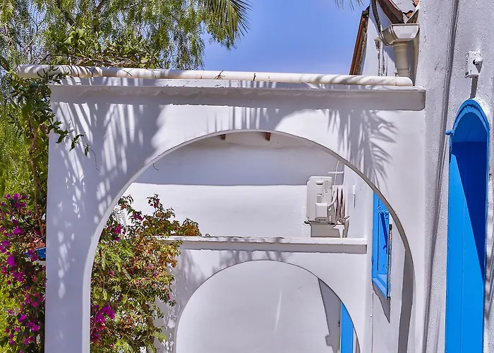 Pasalimani Bed & Breakfast 3*